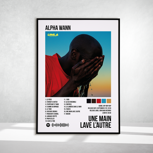 UNE MAIN LAVE L'AUTRE